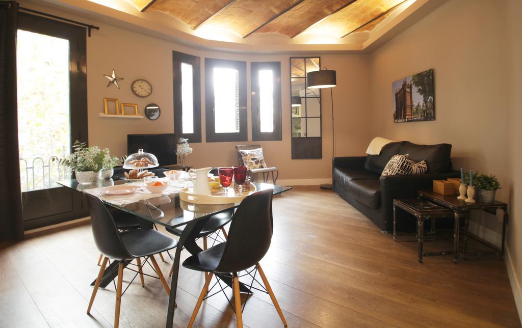 Ainb Eixample-Miro Apartments Барселона Экстерьер фото