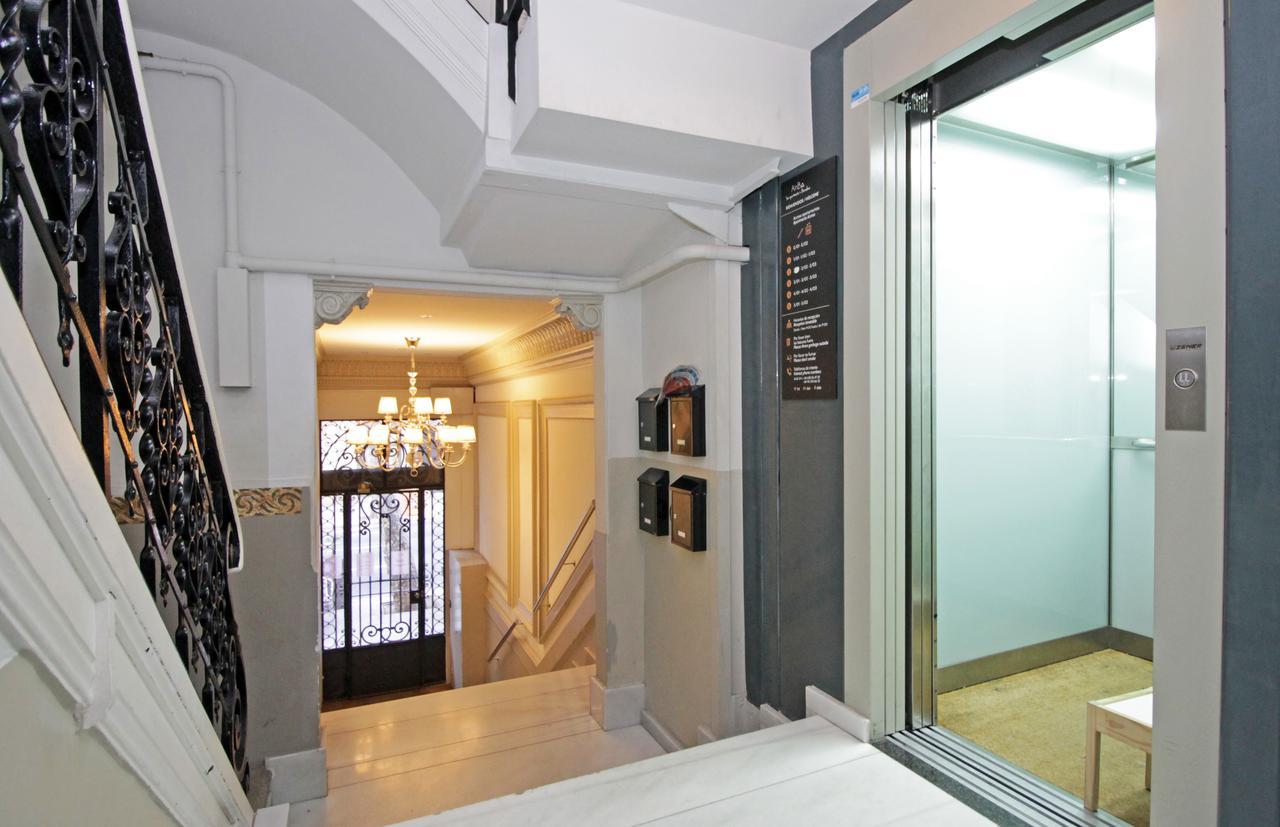 Ainb Eixample-Miro Apartments Барселона Экстерьер фото
